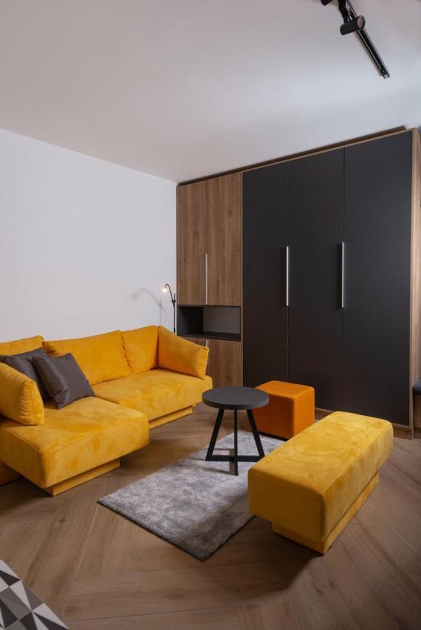 Republic Square Apartment - With Garage Novi Sad Eksteriør billede