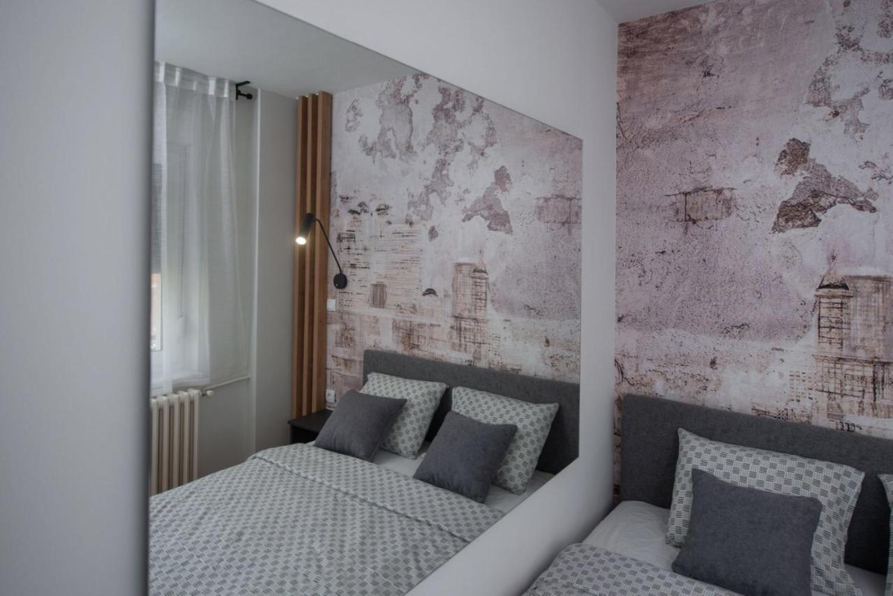 Republic Square Apartment - With Garage Novi Sad Eksteriør billede